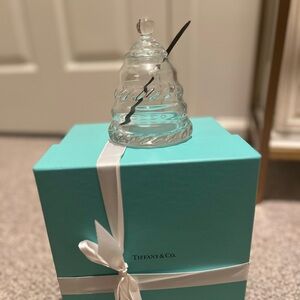 BNIB TIFFANYS BUZZY HONEY JAR W/SPOON